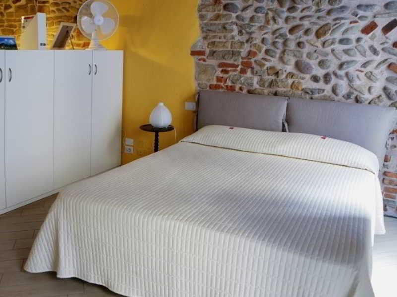 B&B Home Sweet Home 2