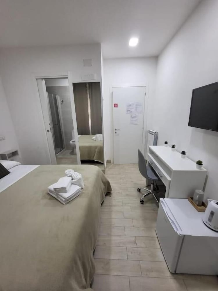 New Era Rooms 1
