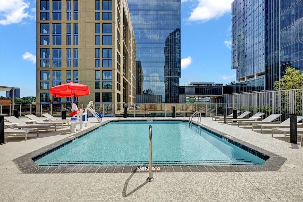Global Luxury Suites at Town Center 1