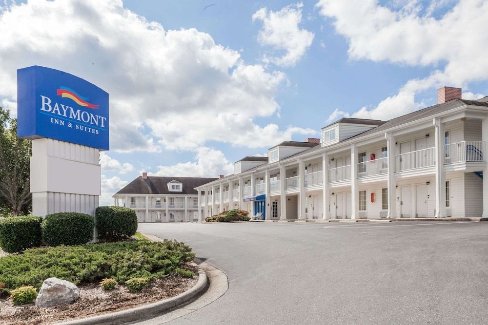 Baymont by Wyndham Hickory 1