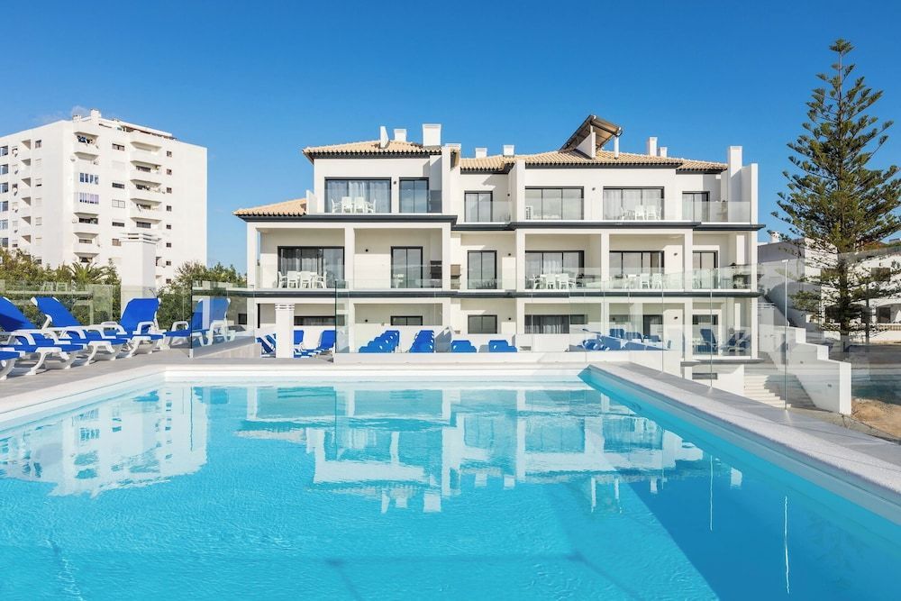 Correeira Luxury Residence 1