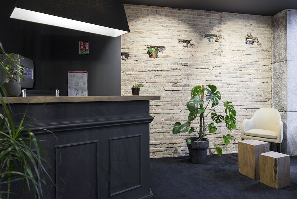 Logis Hotel du Maine 2