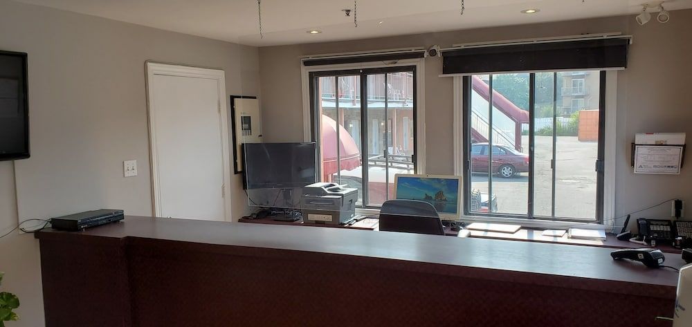 Motel Falcon 2