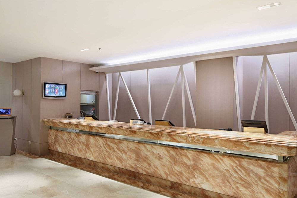 City Garden Suites Manila 2