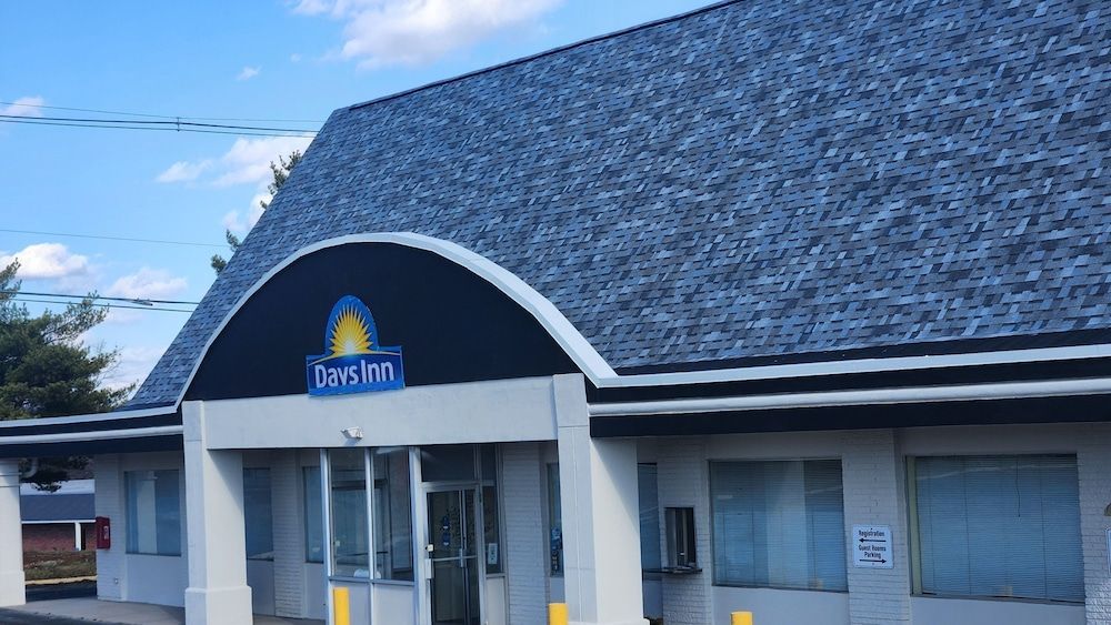 Days Inn by Wyndham Frankfort 1