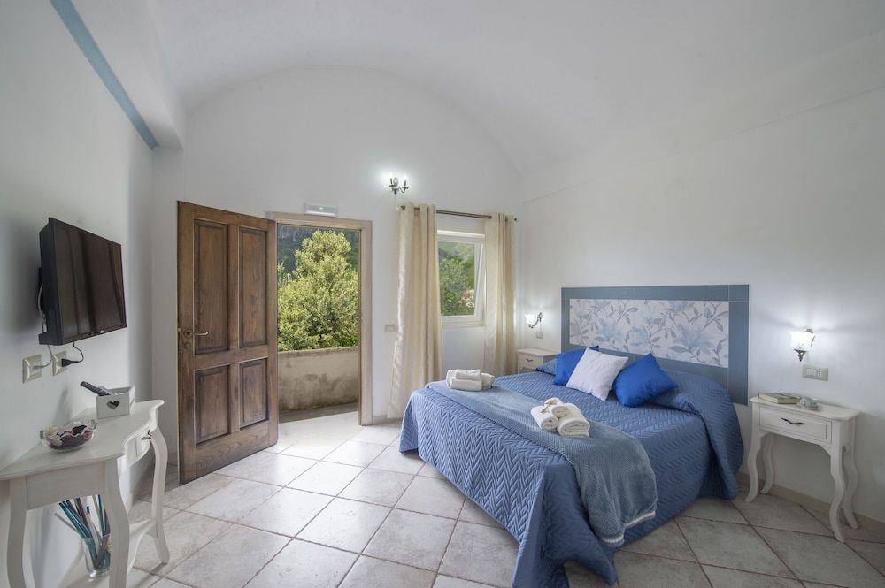 Il Mandorlo 1