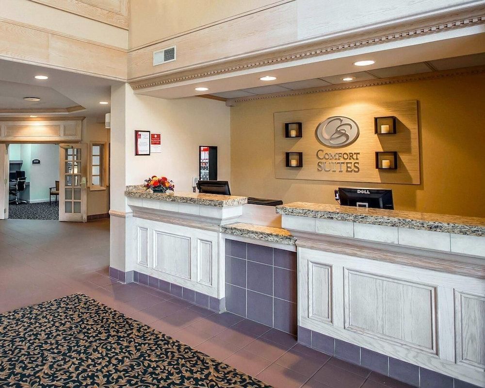 Comfort Suites University Area Notre Dame-South Bend 2