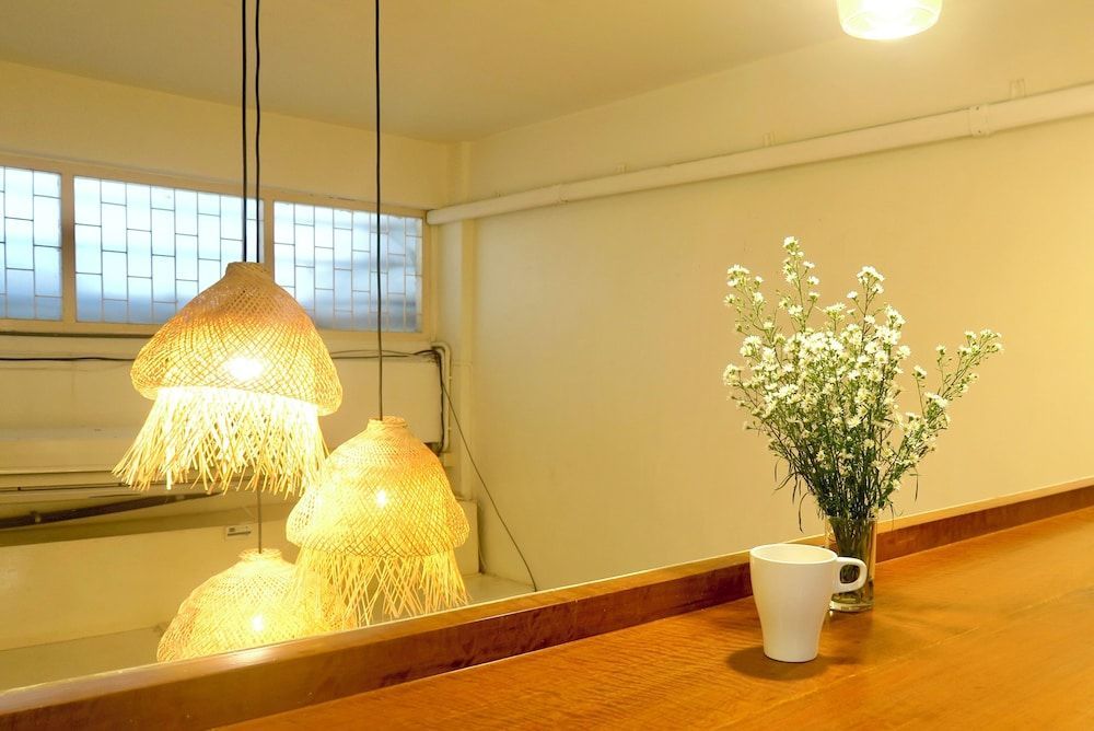Les Fleurs Bangkok Hostel 2