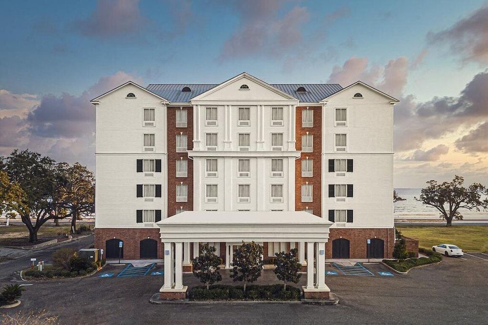 The Inn at Long Beach 1