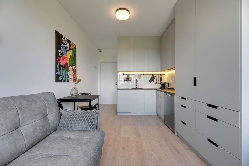DOKI Living & Foodhall by Downtown Apartments 2