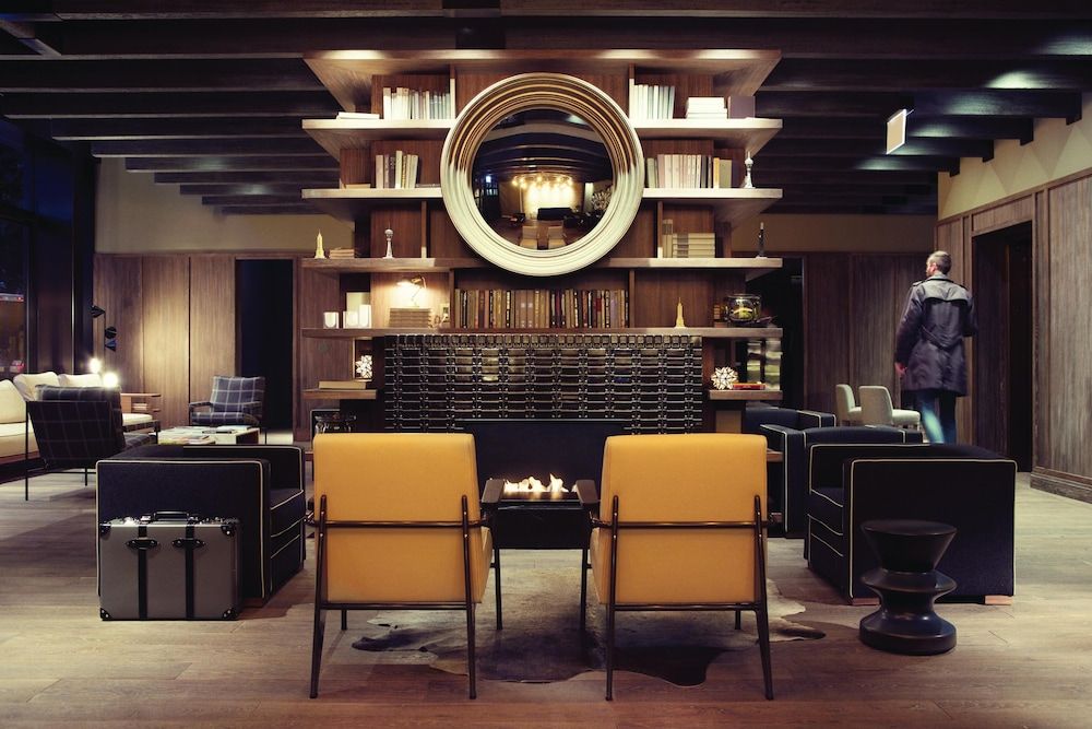 Thompson Chicago, by Hyatt 2