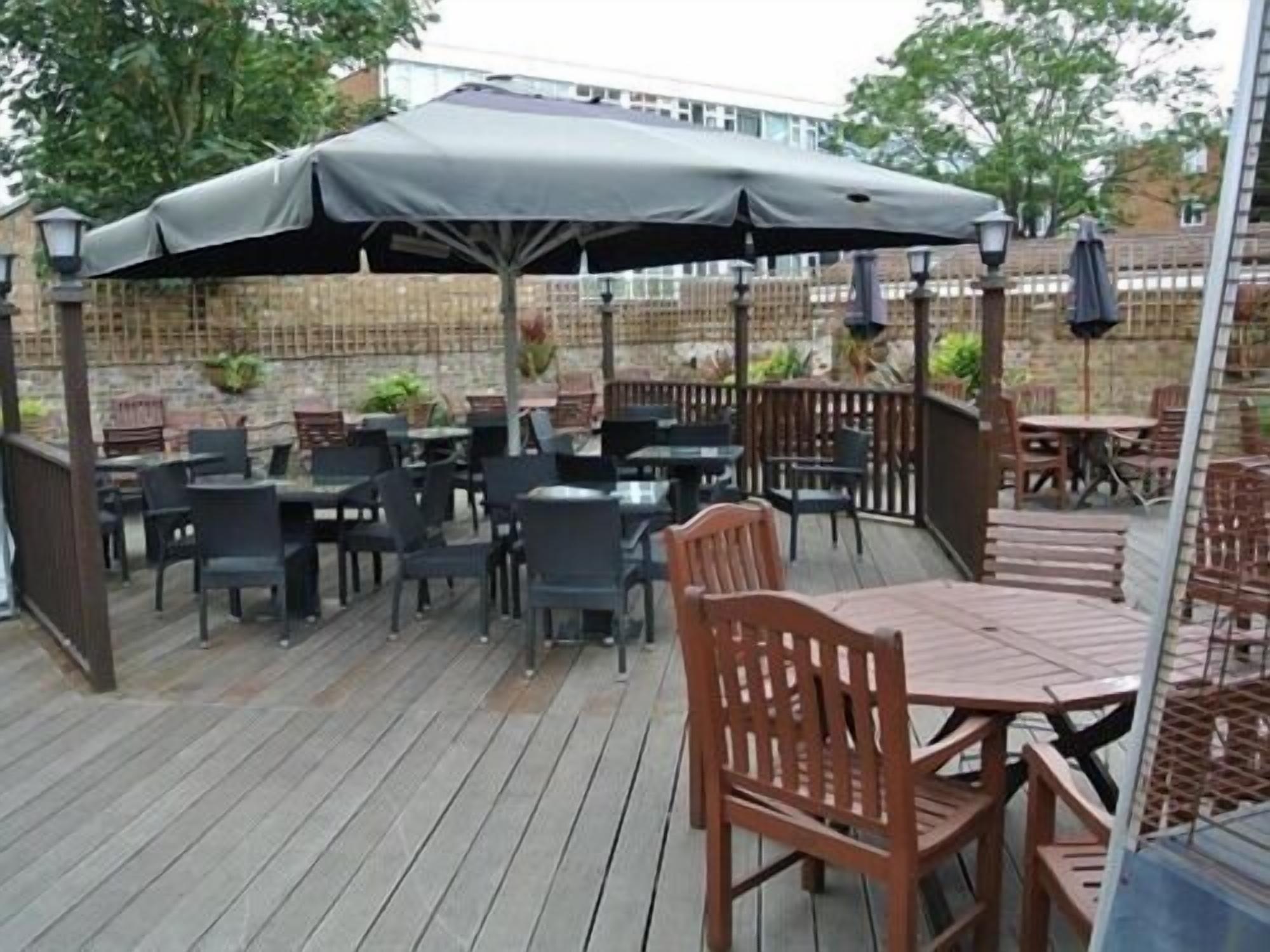 The George Inn 1