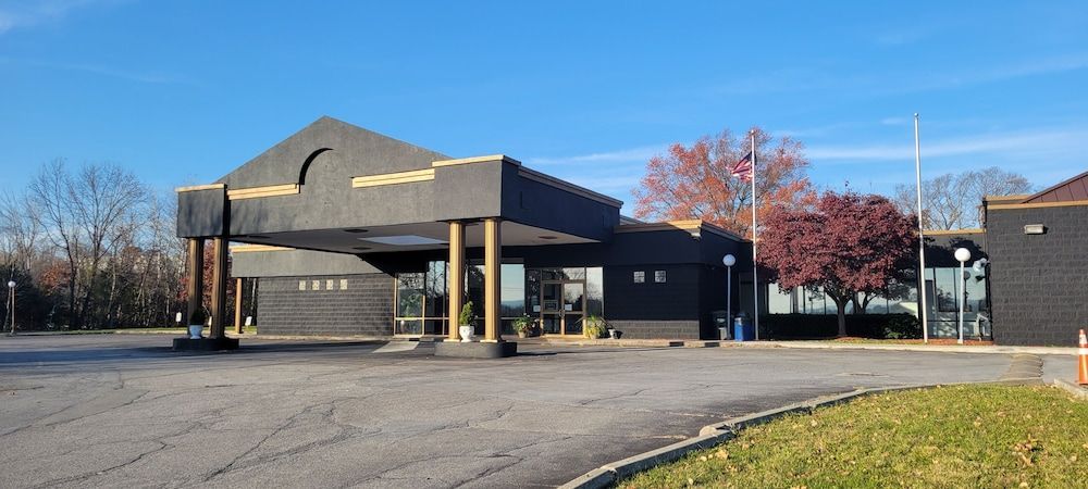 Newburgh Inn 1