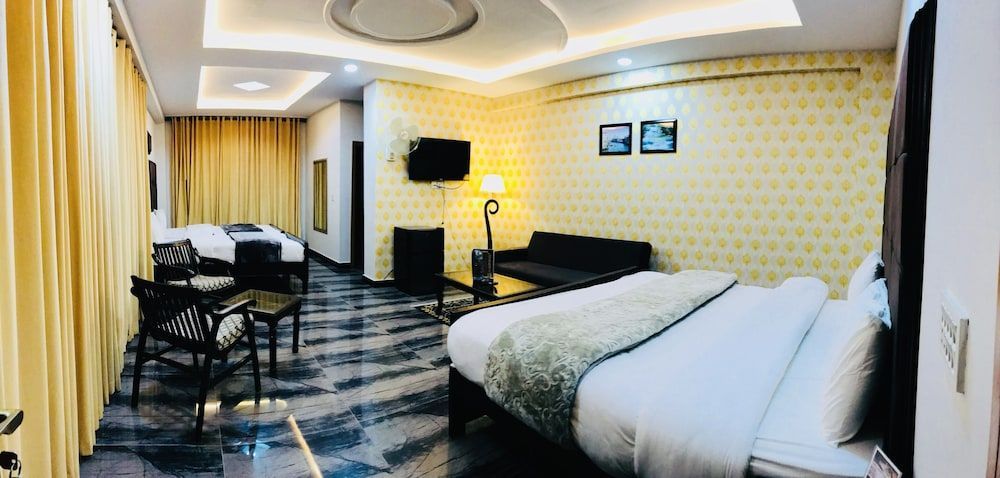 GrandTaj 1
