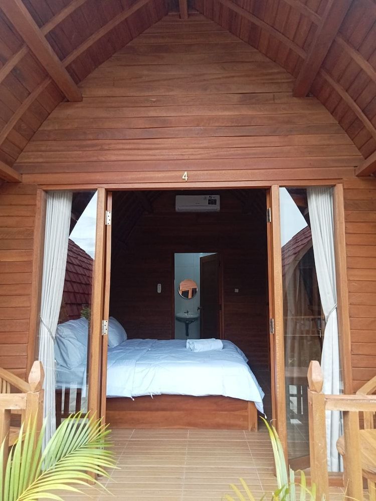 Lokasea Villa Beachfront 1