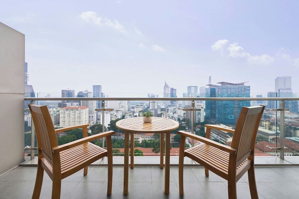 JW Marriott Hotel & Suites Saigon, The Apartments 2