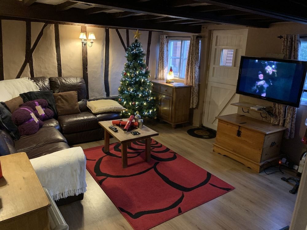 Myrtle cottage 1
