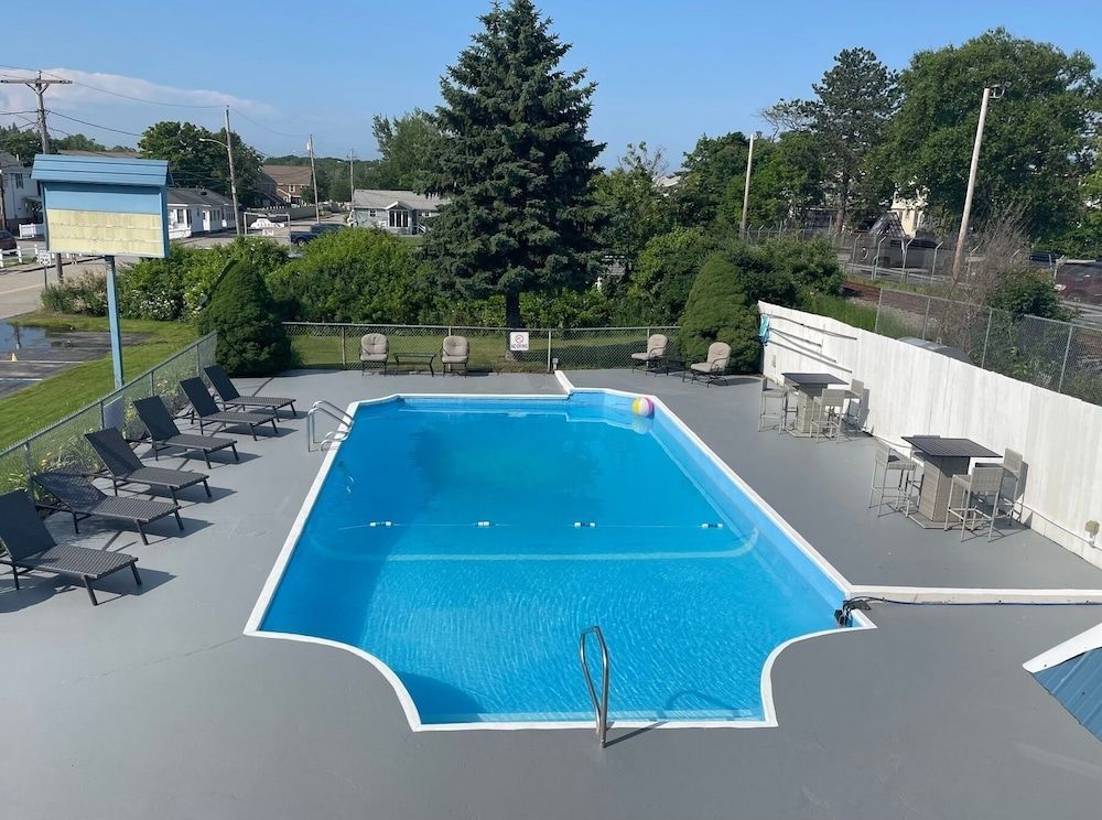 Seabreeze Motel 1