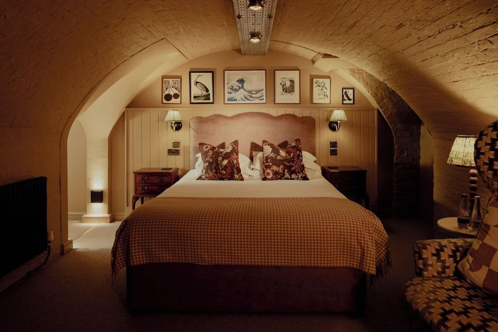 The Churchill Hotel 1