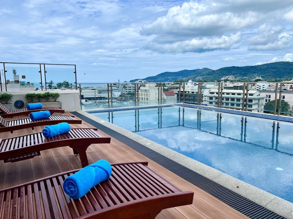 Elegancy Sansabai Hotel 1
