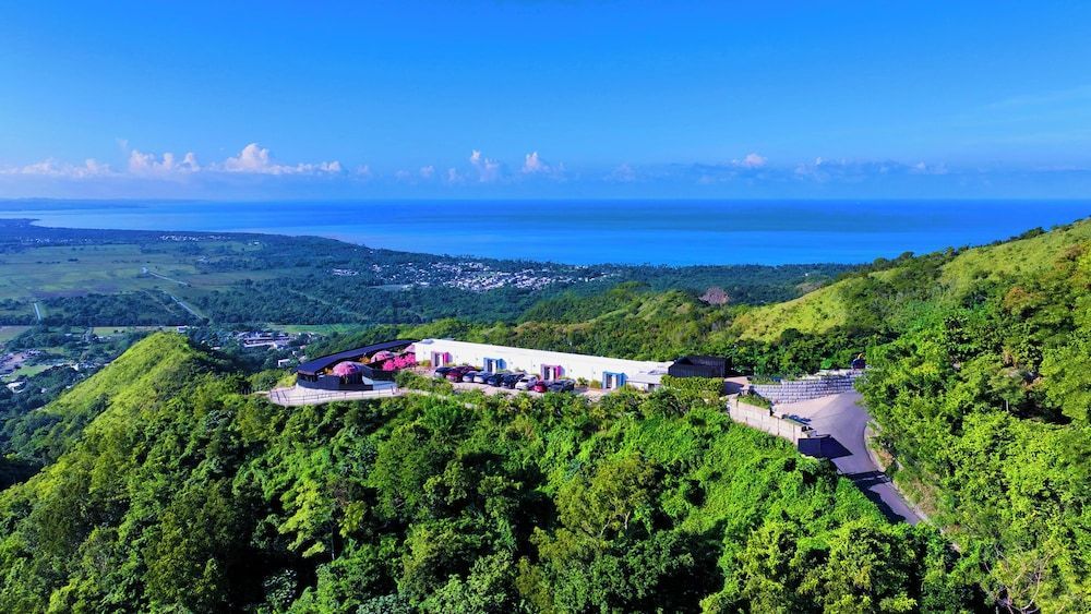 THE VIEW LUXE - Adults Only 1