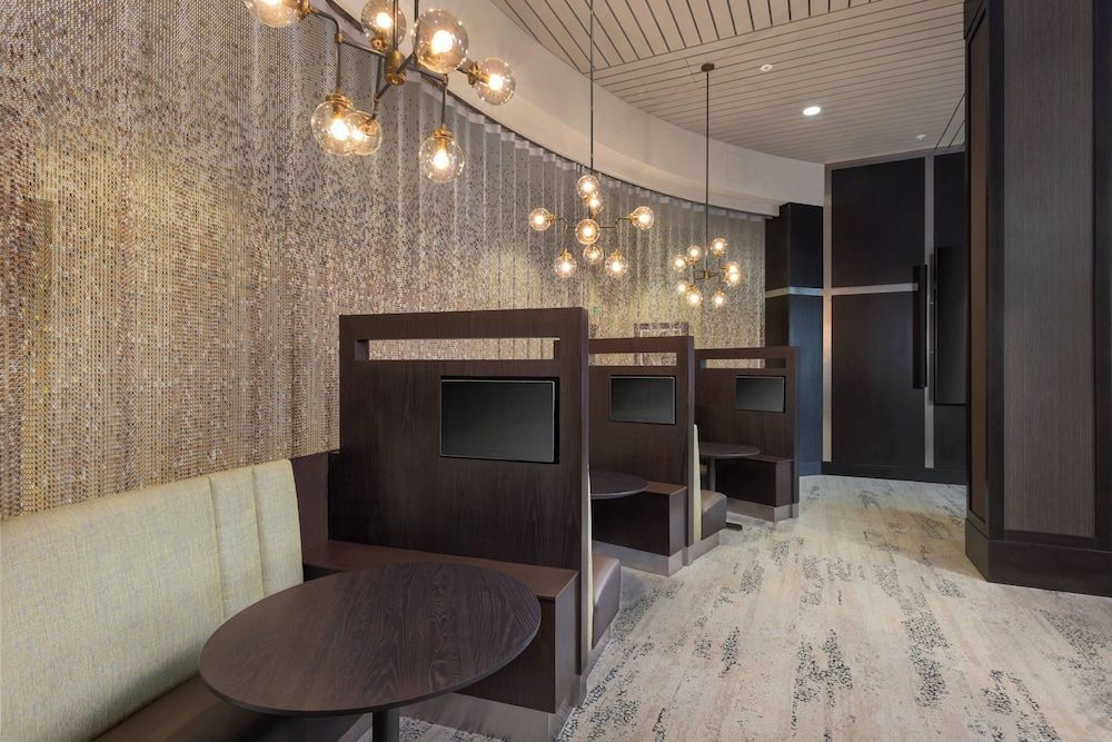 Courtyard by Marriott Greenville Downtown 2