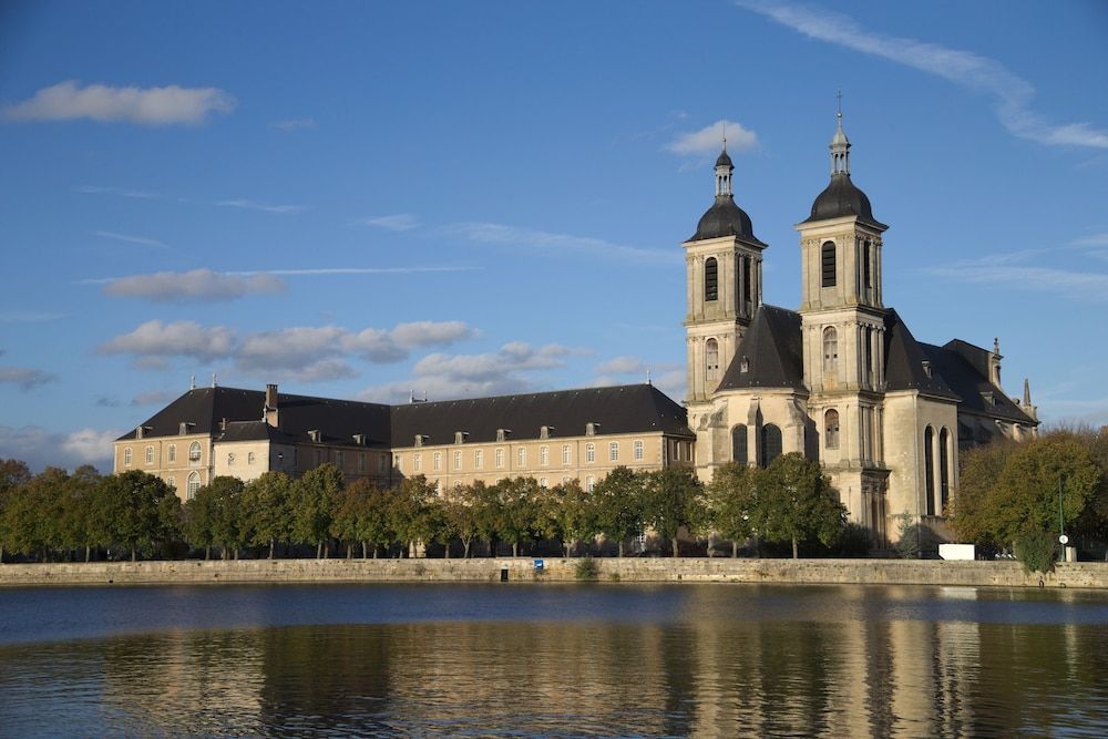 Hôtel de l'Abbaye des Prémontrés 1