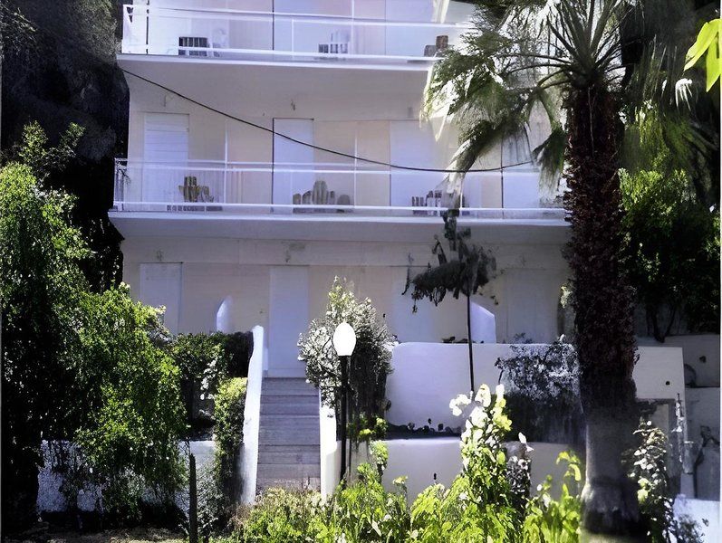 Zontanos Studios & Apartments 1