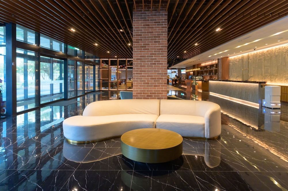 JANDA Golden Tulip Hotel 2