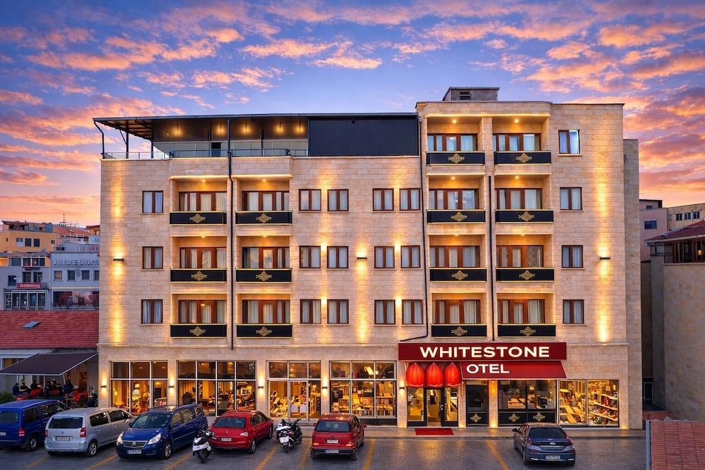 Whitestone Hotel 1