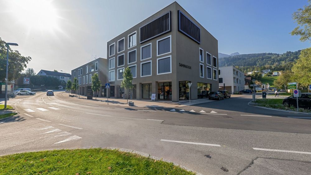 Saminapark Aparthotel 1