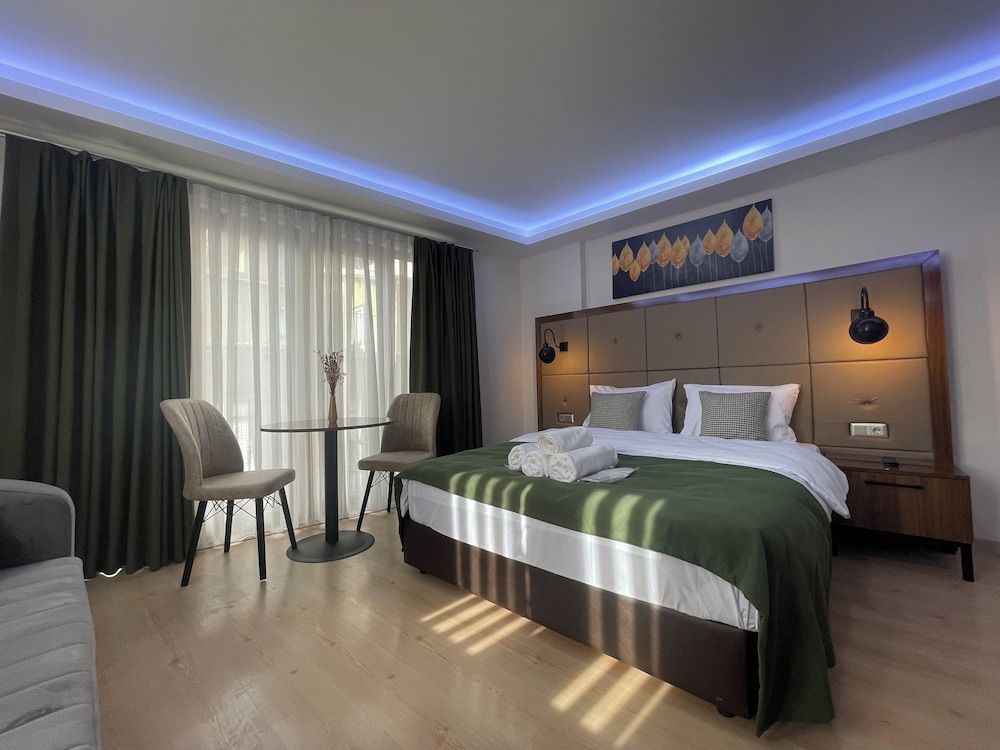 Elegance Suites 1