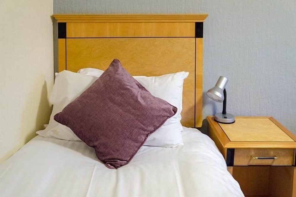 Royal Hotel 2