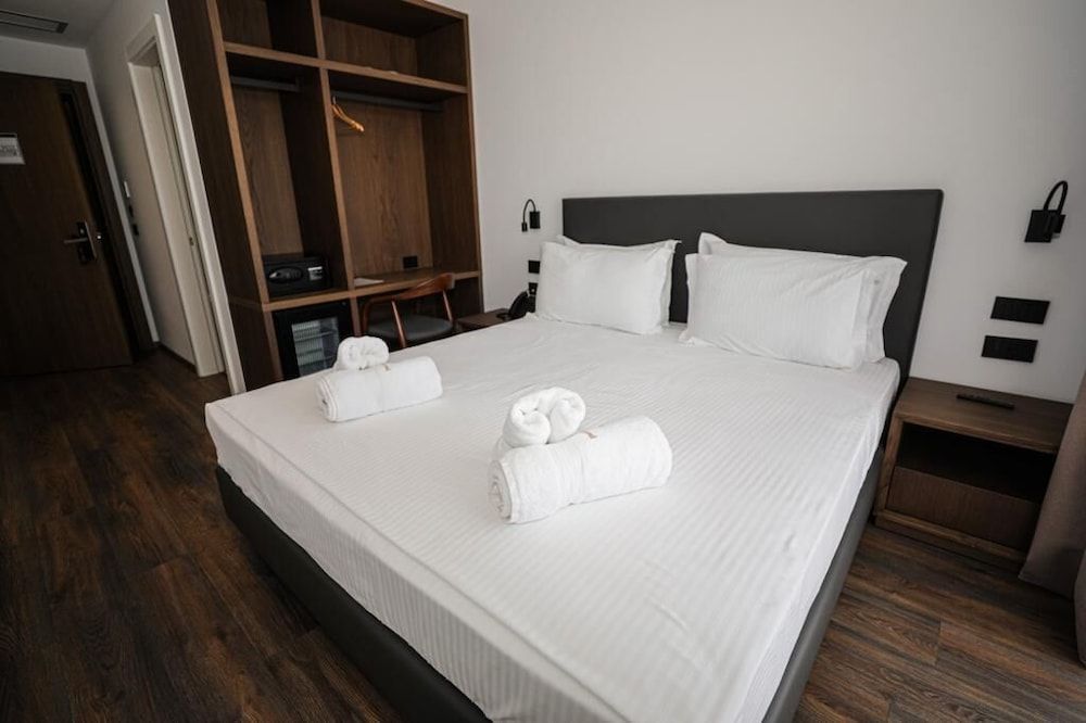 Black Diamond Hotel Dhermi 2