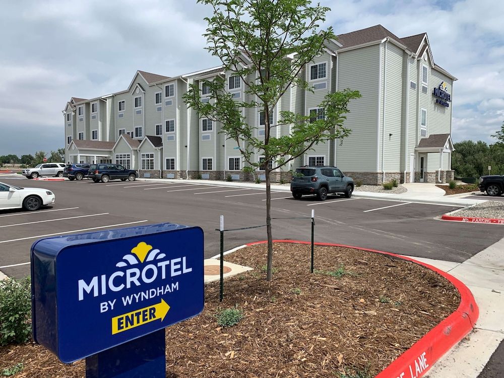 Microtel Inn & Suites by Wyndham Fountain Fort Carson 1