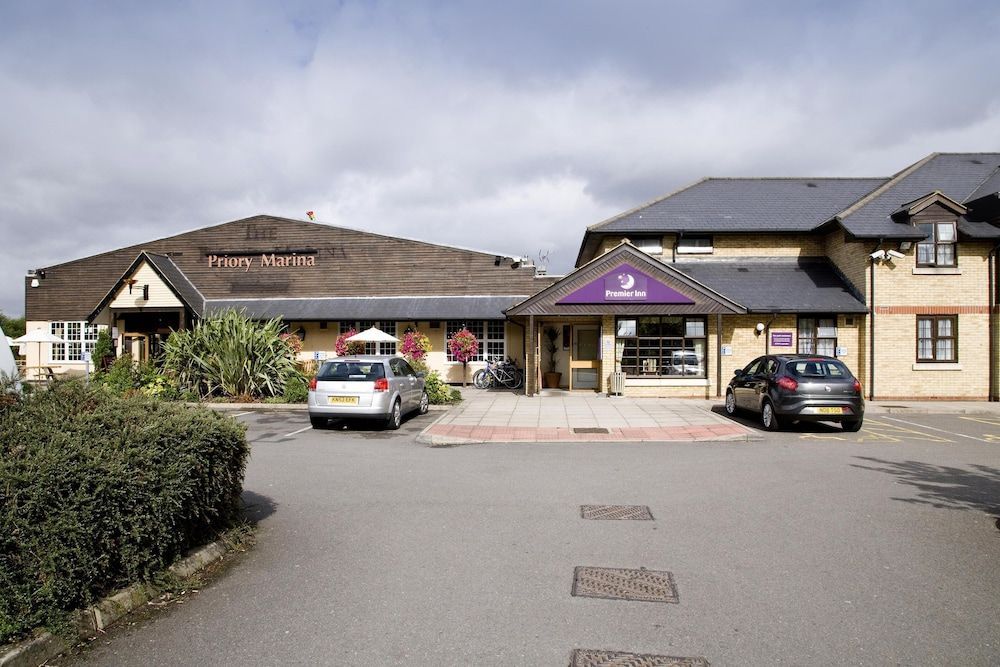 Premier Inn Bedford - Priory Marina 1