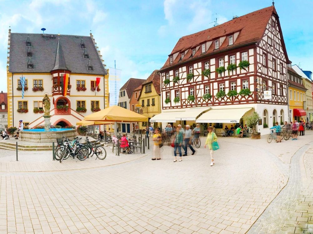Hotel Tuchhaus 1