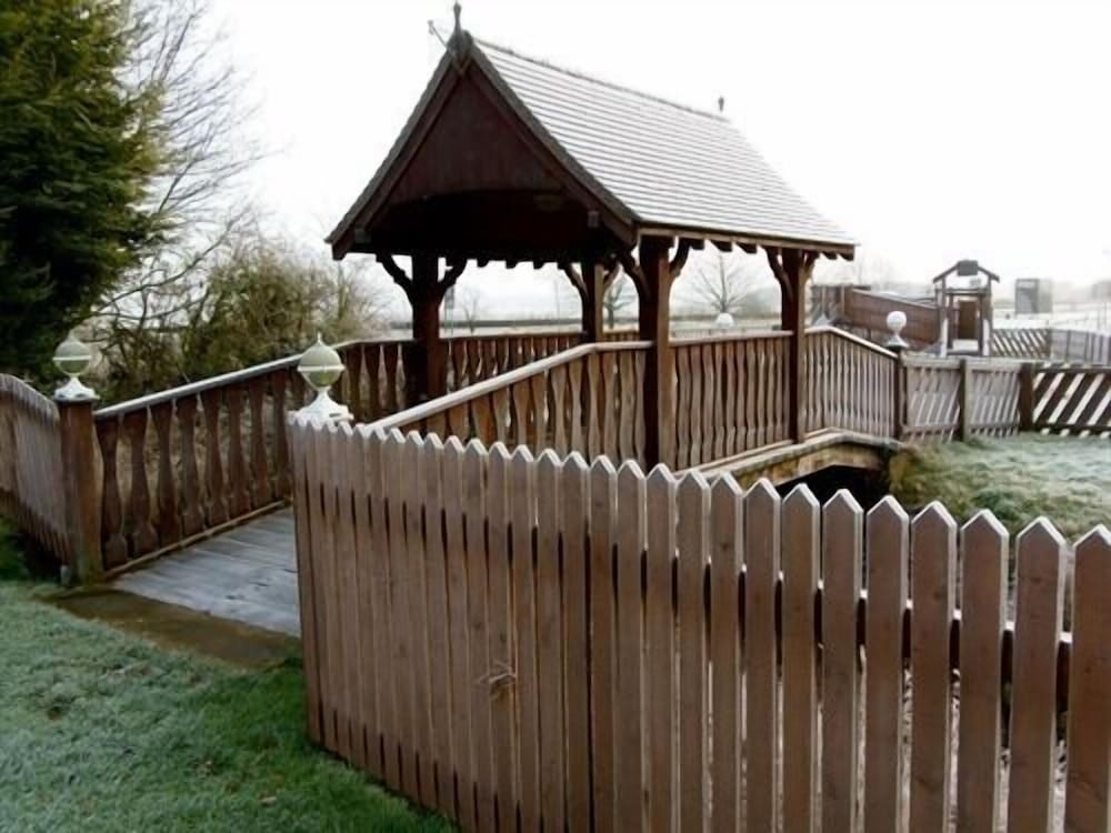 Gardeners Country Inn 1