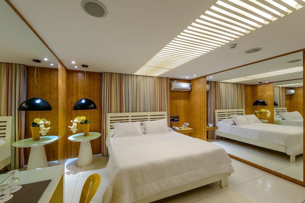 Apple Motel ( Adults Only ) 2