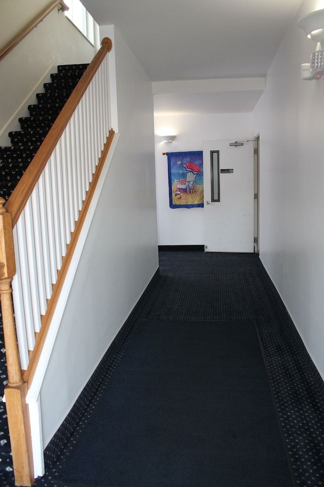American Host Inn 2