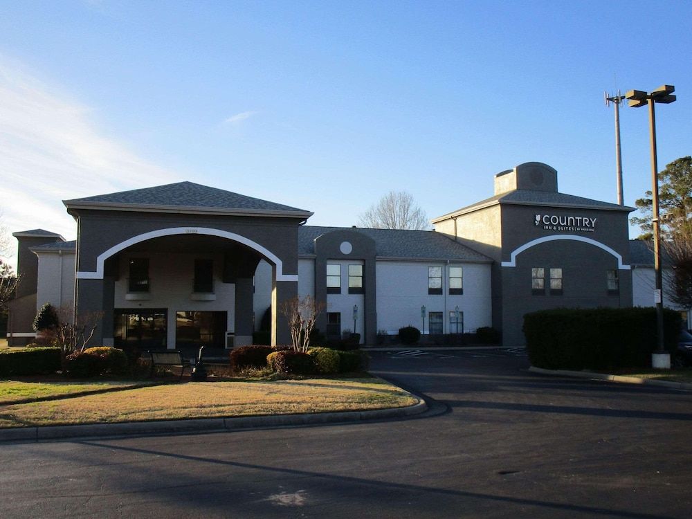 Country Inn & Suites by Radisson, Greenville, NC 1