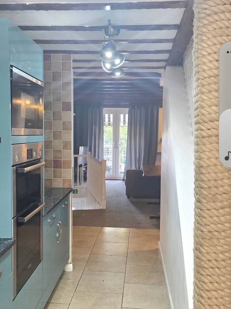 Bespoke Holiday Home by the Jurassic Coast 1