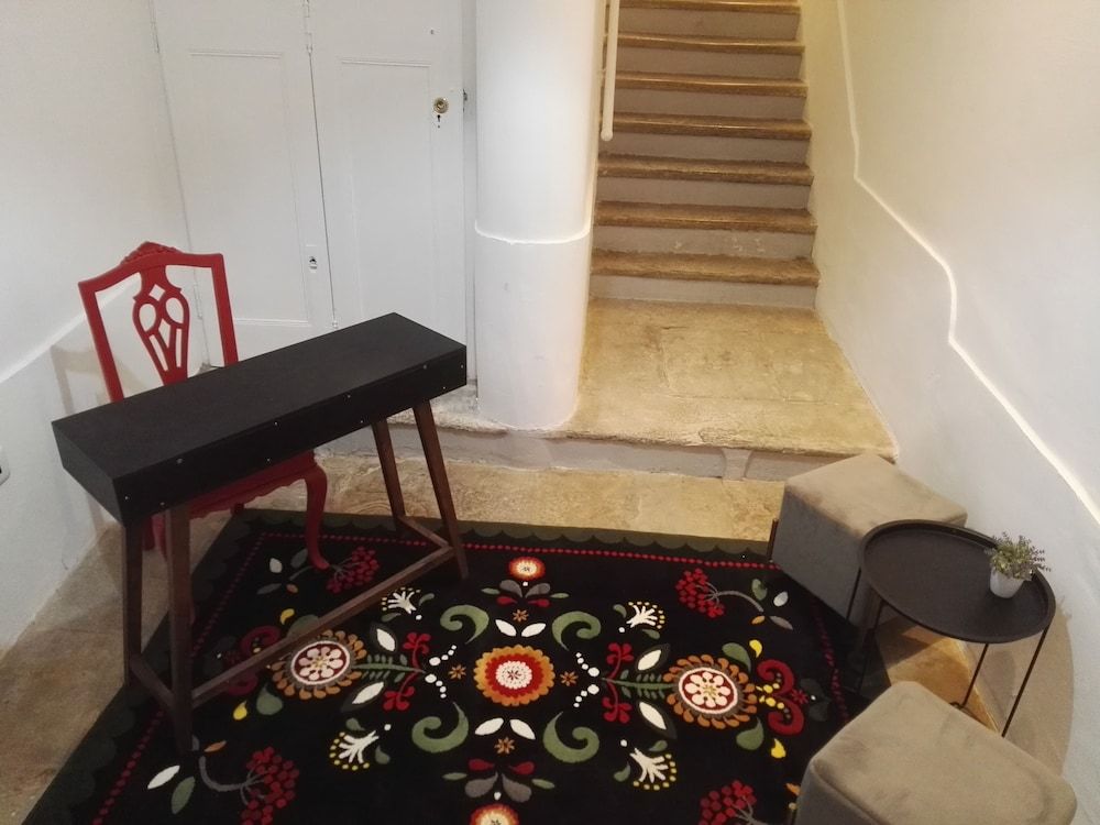Temple Suites Guesthouse 2