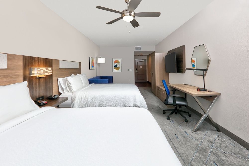 Holiday Inn Express & Suites NORTH DALLAS AT PRESTON by IHG 2