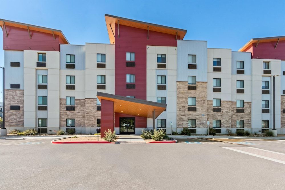 Sonesta Simply Suites Avondale 1