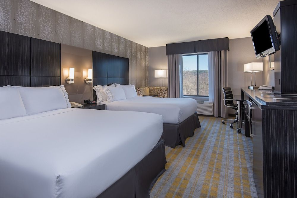 Holiday Inn Express & Suites COOPERSTOWN by IHG 1