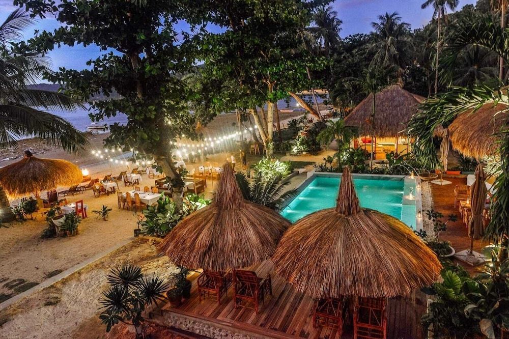 Las Cabanas Beach Resort 1