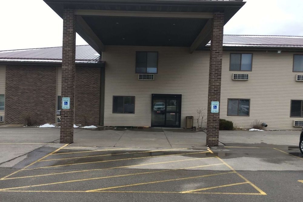AmericInn by Wyndham Viroqua 1