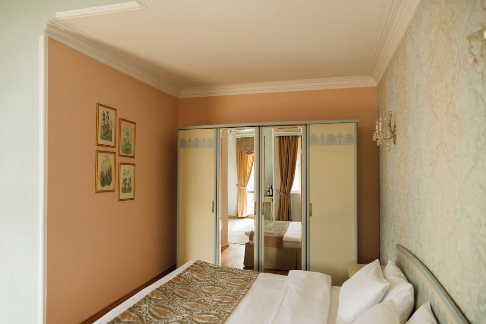 Reikartz City Tbilisi Hotel 2