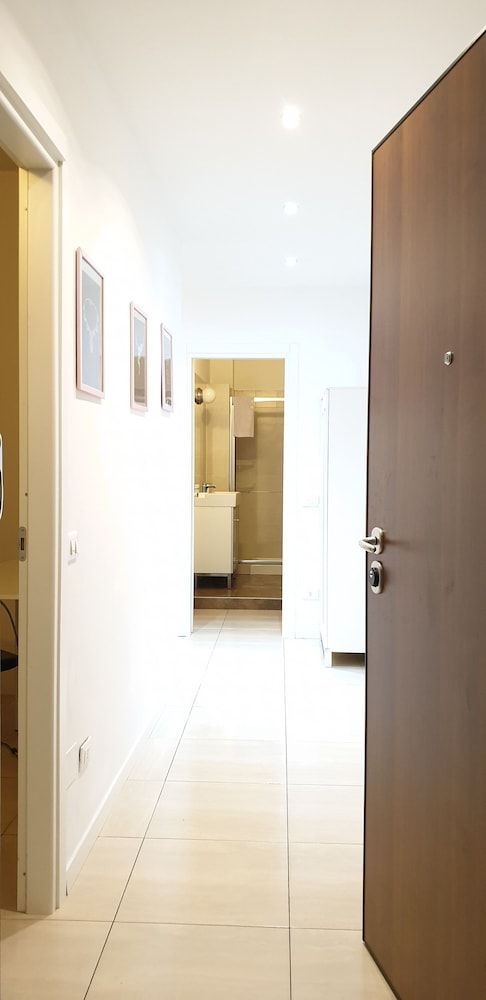APPARTAMENTO CON DUE CAMERE DA LETTO max 8 persone MACIACCHINI WI FI GRATUITO MODERNO BELLA VISTA NUOVA GESTIONE 1